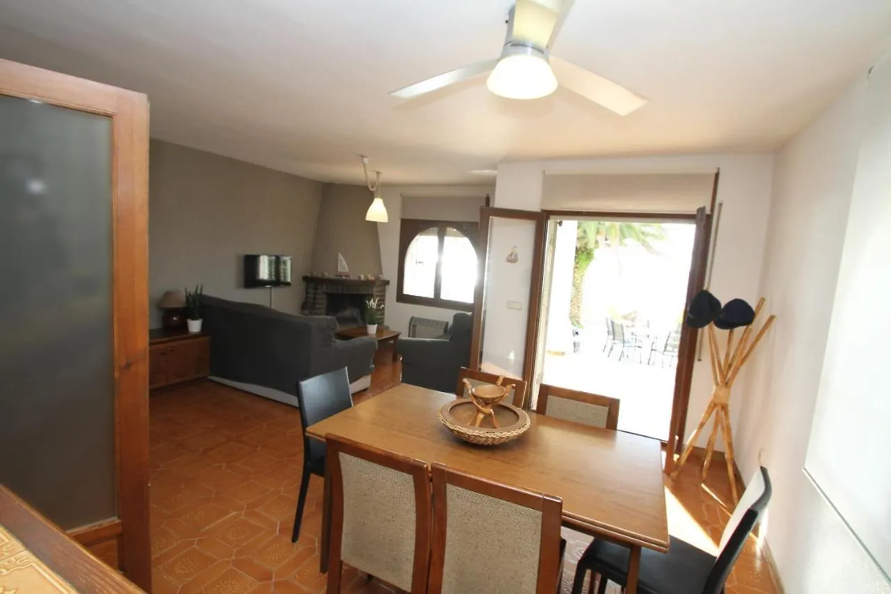 Mont-roig del Camp Arenda Holiday Homes Ancora ספרד